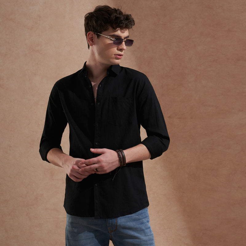 Men Black Solid Spread Collar Slim Fit Casual Shirt 1