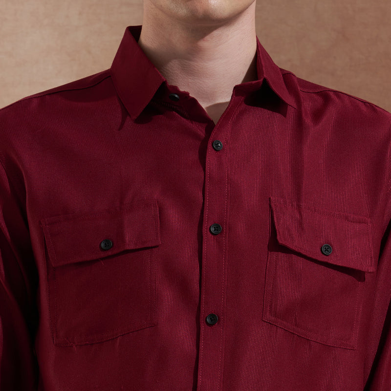 Men Burgundy Solid Spread Collar Slim Fit Casual Shirt with Dual Flap Pockets 3