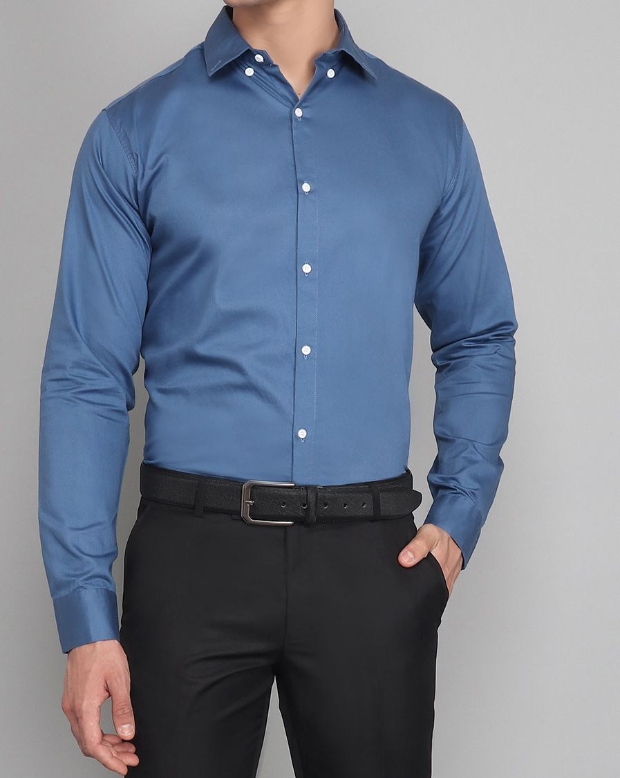 Blue solid regular-fit cotton shirt for men, product view