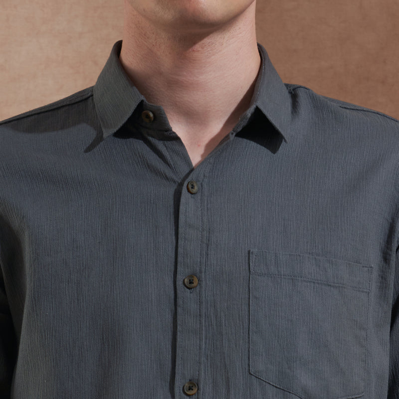 Men Dark Grey Solid Spread Collar Slim Fit Casual Shirt 2