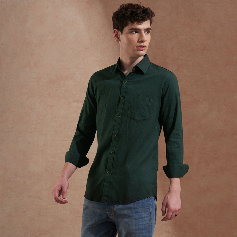 Men Dark Green Solid Spread Collar Slim Fit Casual Shirt 7