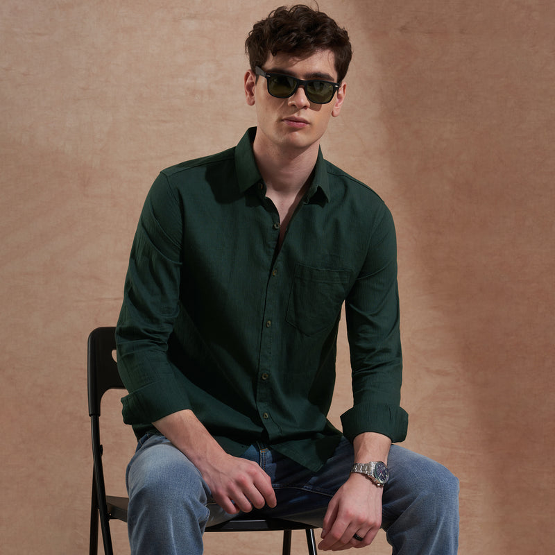 Men Dark Green Solid Spread Collar Slim Fit Casual Shirt 3