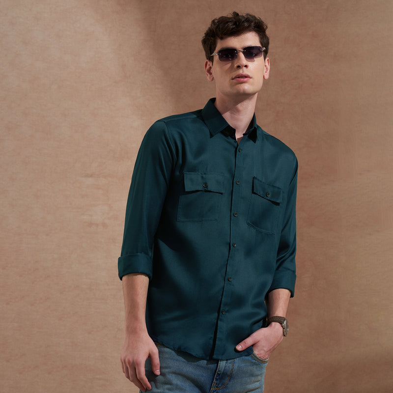 Men Dark Green Solid Spread Collar Slim Fit Casual Shirt with Dual Flap Pockets 1