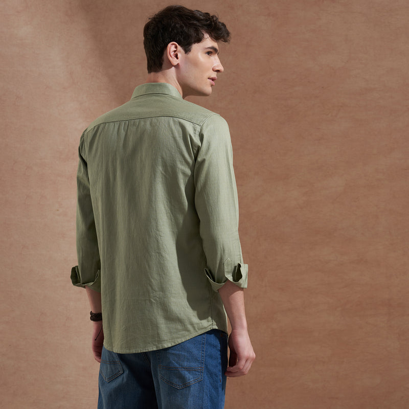 Men Light Green Solid Spread Collar Slim Fit Casual Shirt 2