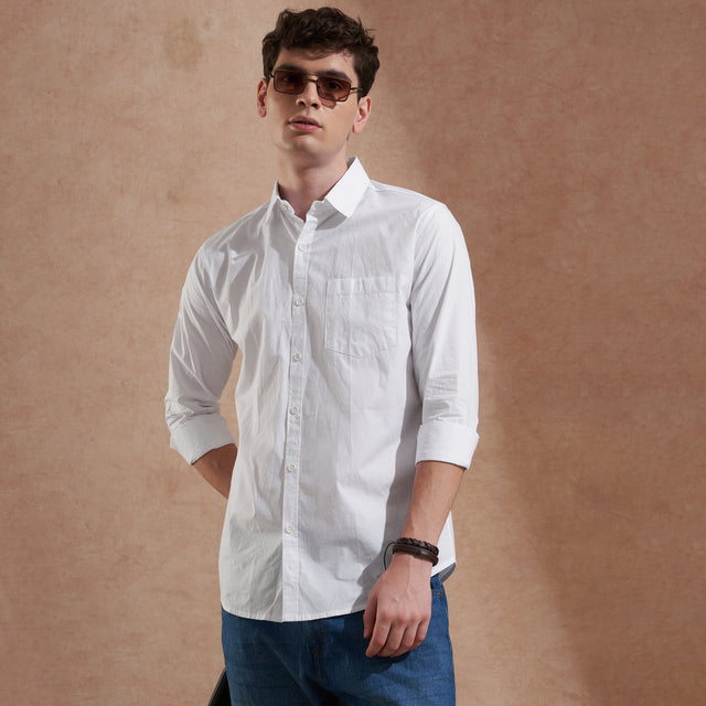 Men’s white solid slim-fit shirt product view