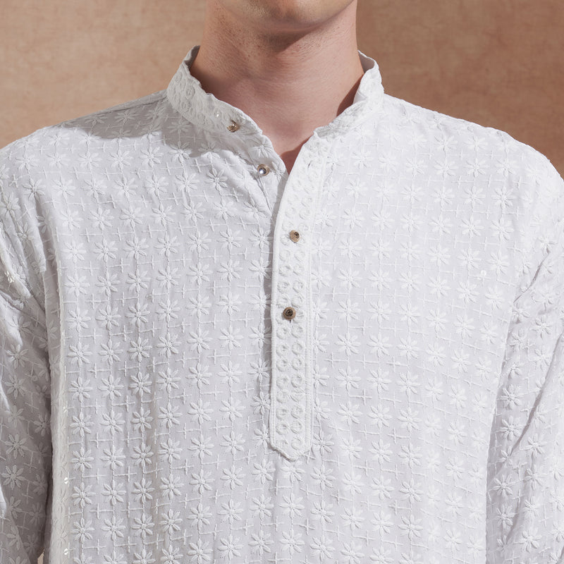 Men’s White Chikankari Embroidered Cotton Kurta 3