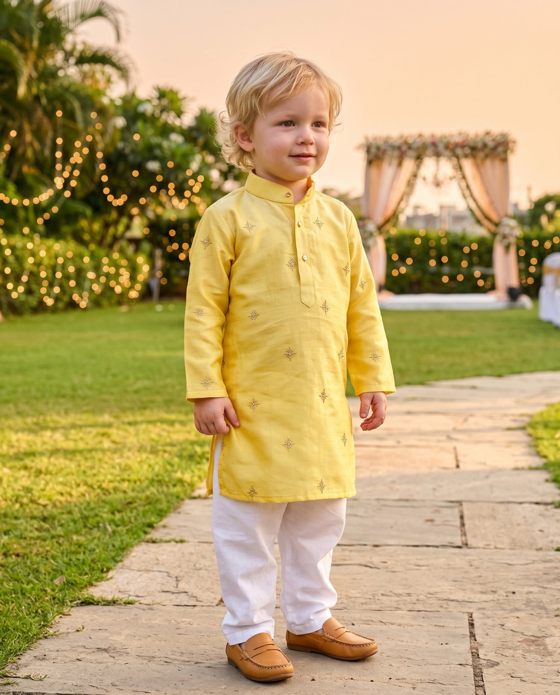 TryBuy TB_21114_KID, 2–3 years: Front view of the yellow embroidered kurta showing the button placket