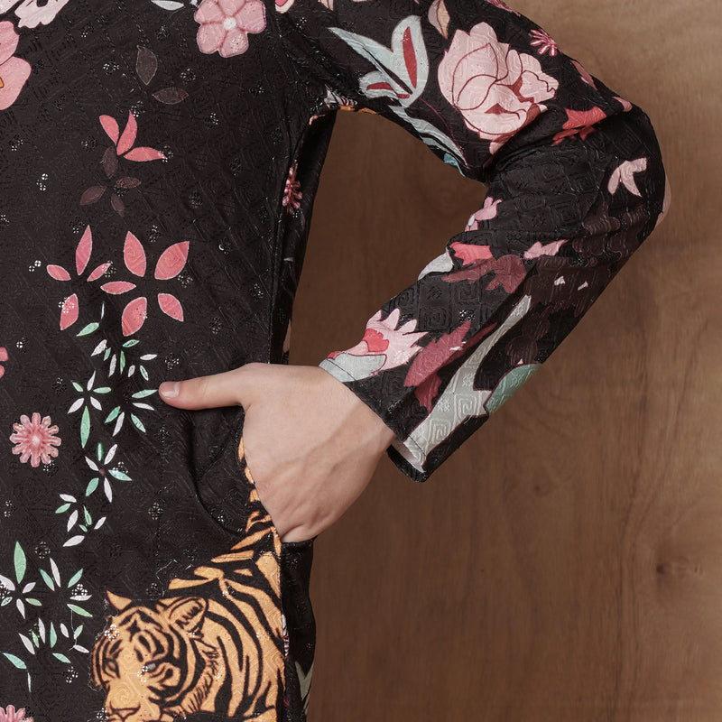 Men’s Black Tiger & Floral Printed Kurta 8